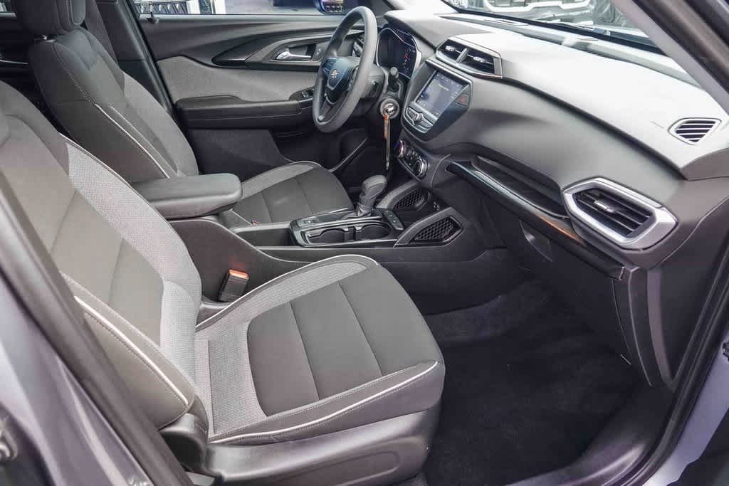 Thumbnail: 2021 Chevrolet TrailBlazer - 15