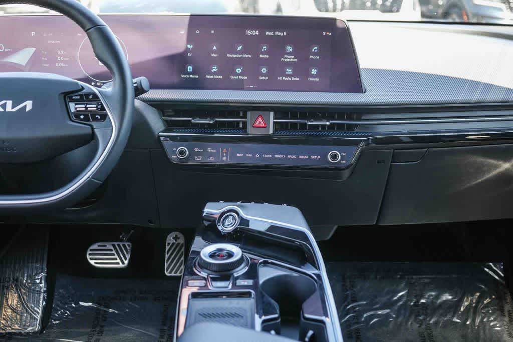 Thumbnail: 2023 Kia EV6 - 13