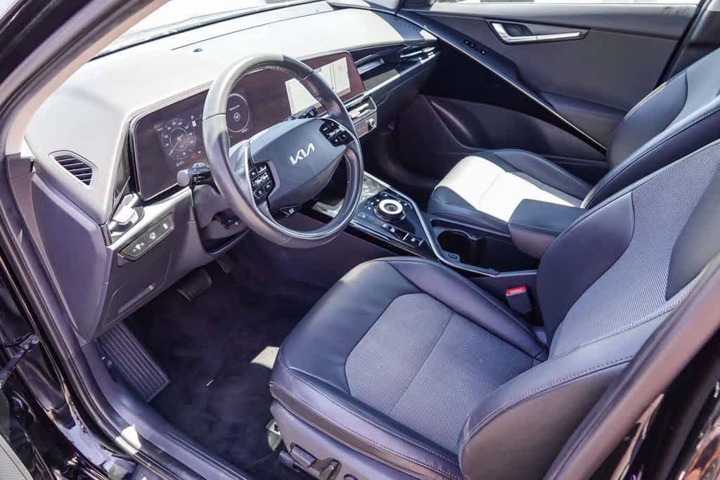 Thumbnail: 2024 Kia Niro - 15