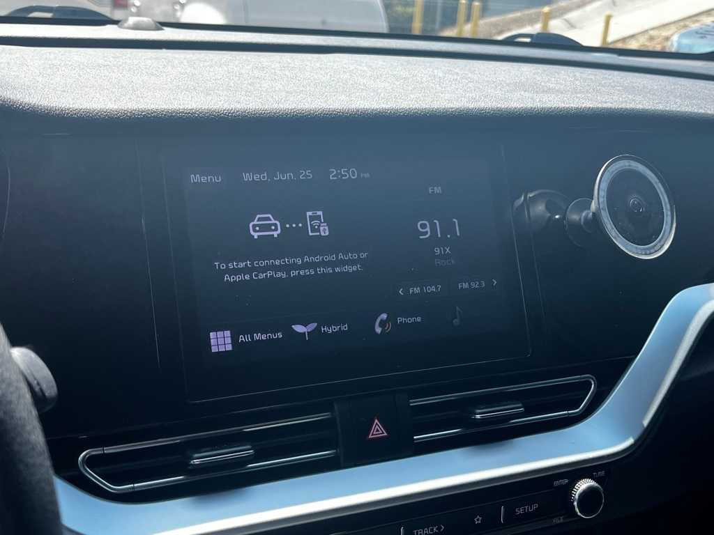 Thumbnail: 2022 Kia Niro - 15