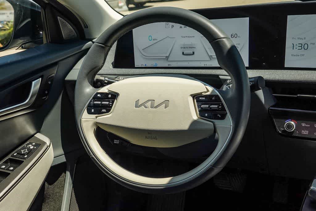 Thumbnail: 2024 Kia EV6 - 14