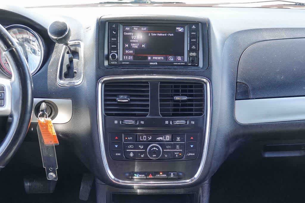 Thumbnail: 2018 Dodge Grand Caravan - 12