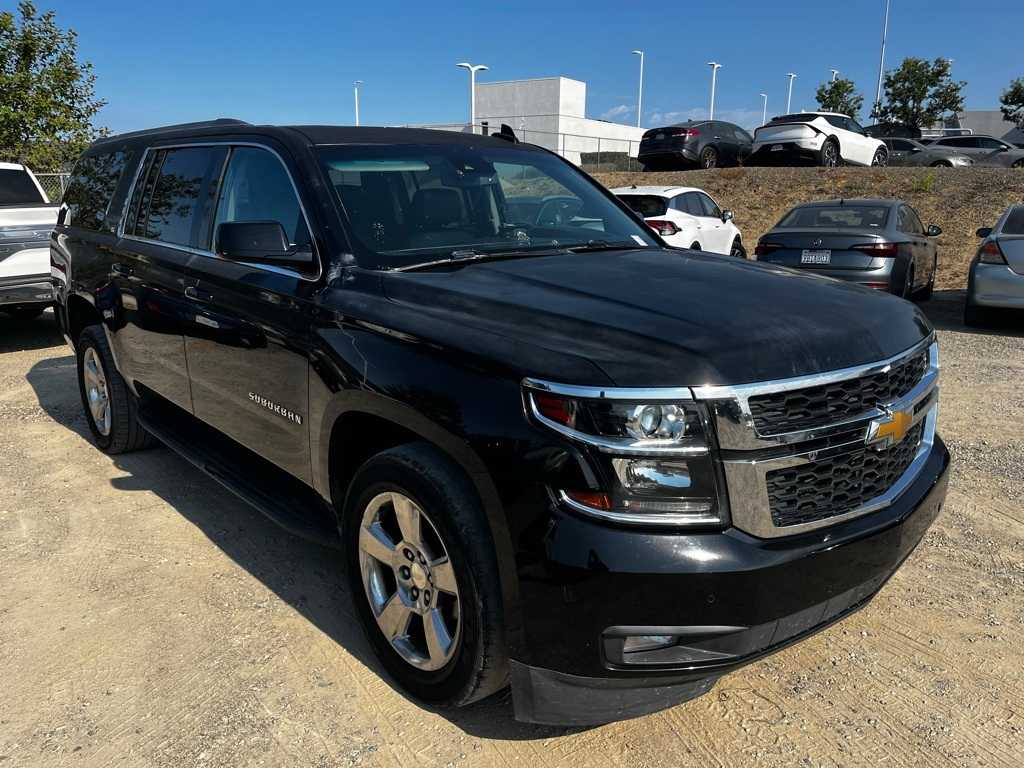 Thumbnail: 2017 Chevrolet Suburban - 3