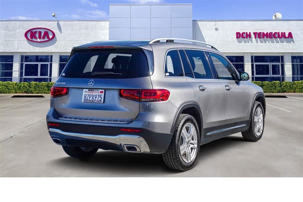 Thumbnail: 2020 Mercedes-Benz GLB - 4