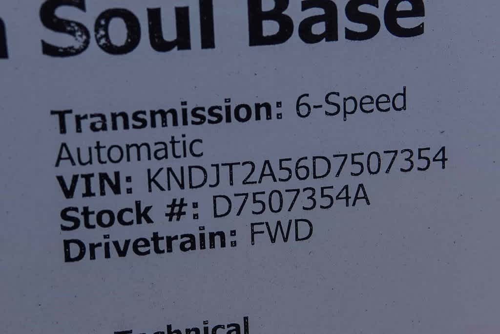 Thumbnail: 2013 Kia Soul - 32