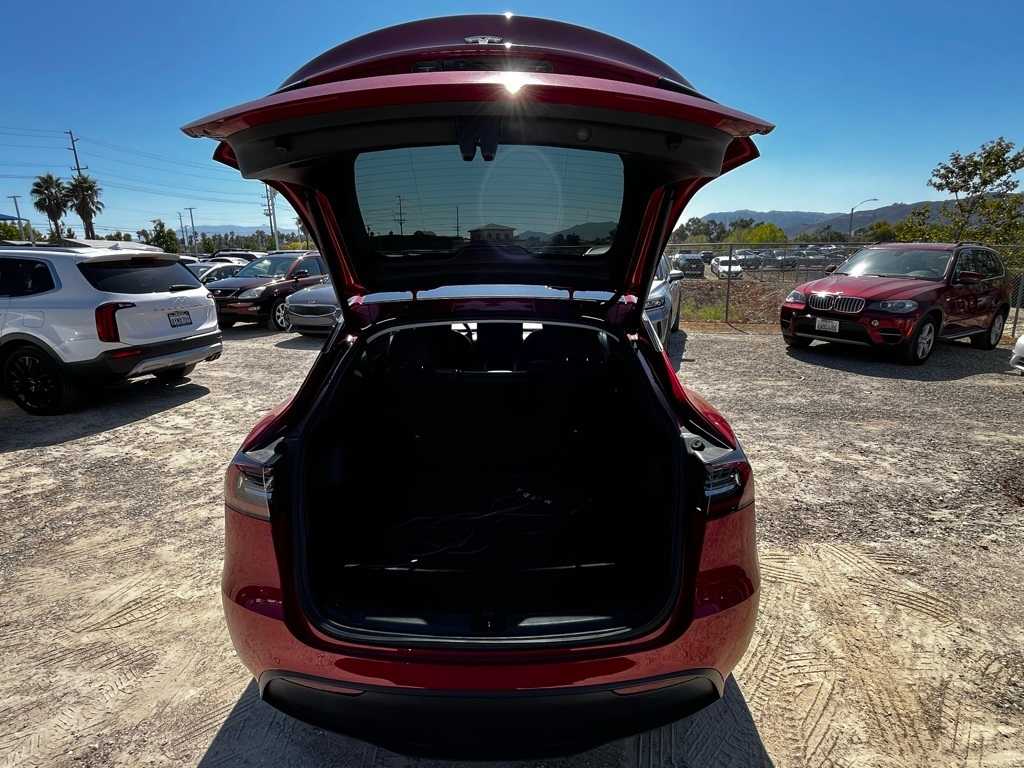 Thumbnail: 2022 Tesla Model Y - 10