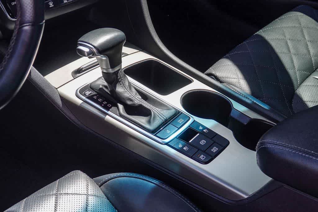 Thumbnail: 2016 Kia Optima - 18