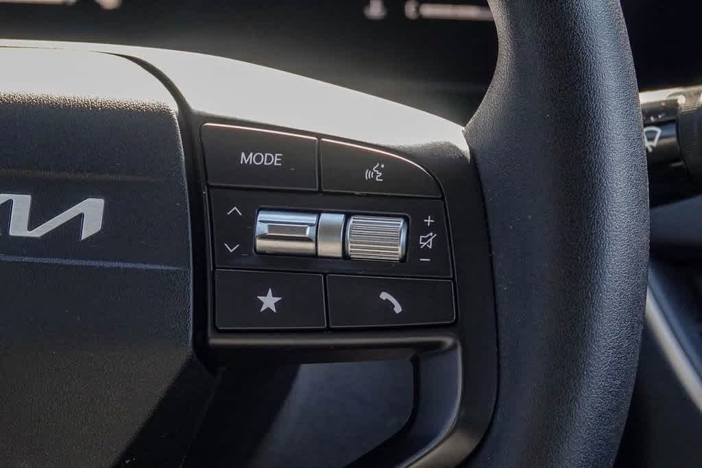 Thumbnail: 2025 Kia K4 - 15