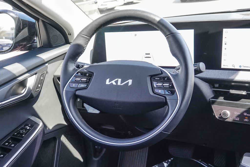 Thumbnail: 2024 Kia EV6 - 14
