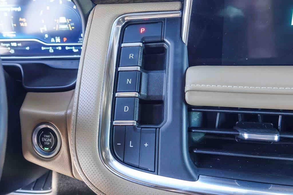 Thumbnail: 2022 Chevrolet Suburban - 18