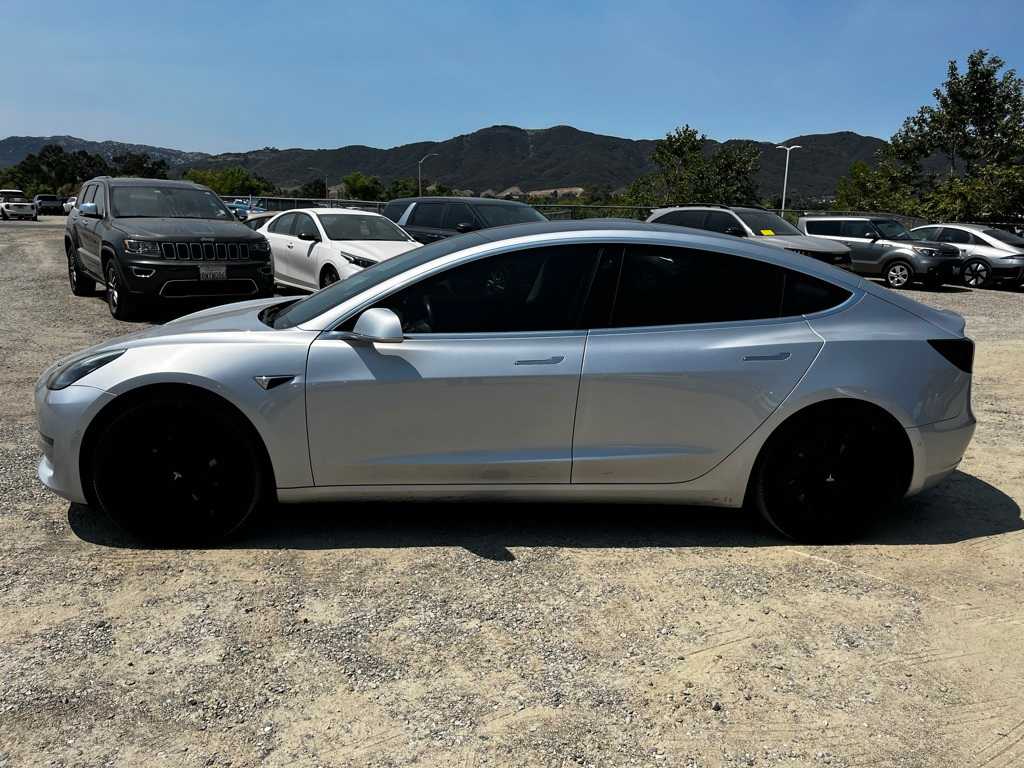 Thumbnail: 2018 Tesla Model 3 - 8