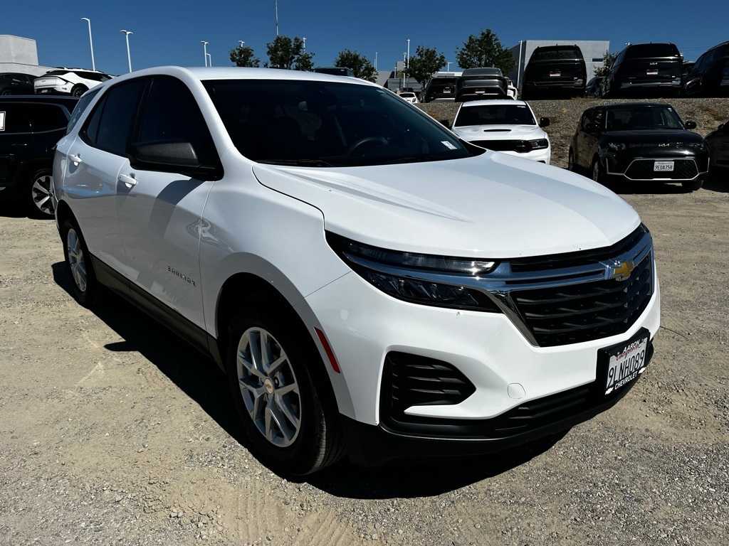 Thumbnail: 2024 Chevrolet Equinox - 3