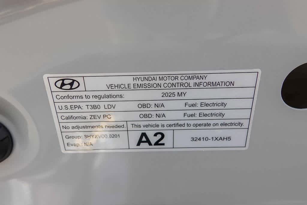 Thumbnail: 2025 Hyundai Ioniq 6 - 28