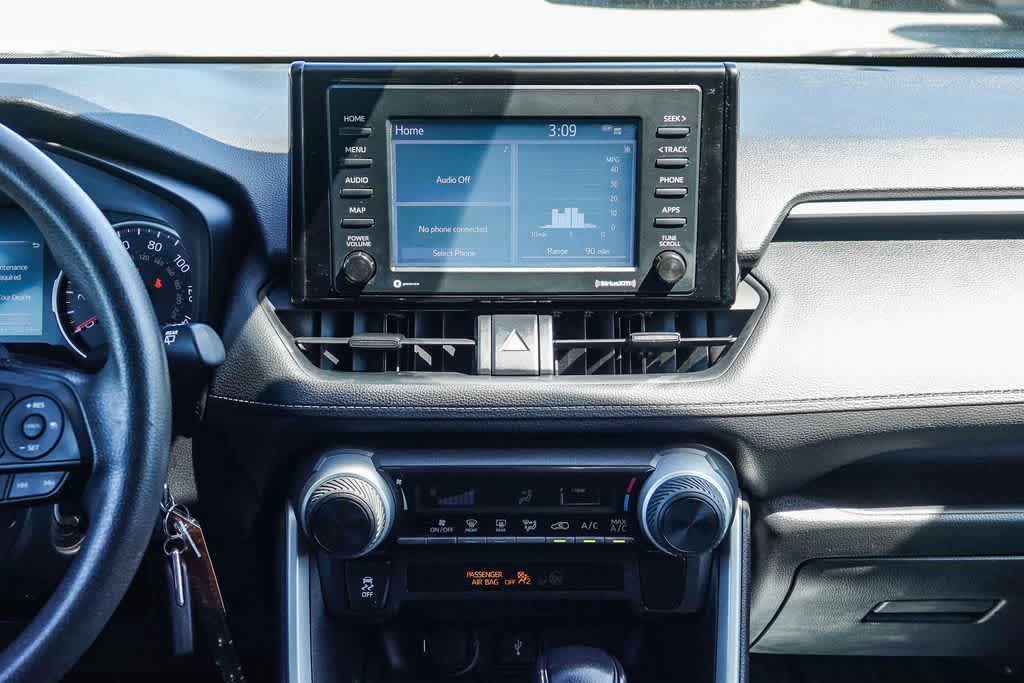 Thumbnail: 2020 Toyota RAV4 - 12