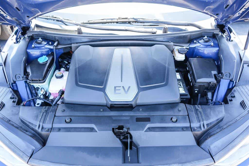 Thumbnail: 2023 Kia EV6 - 26