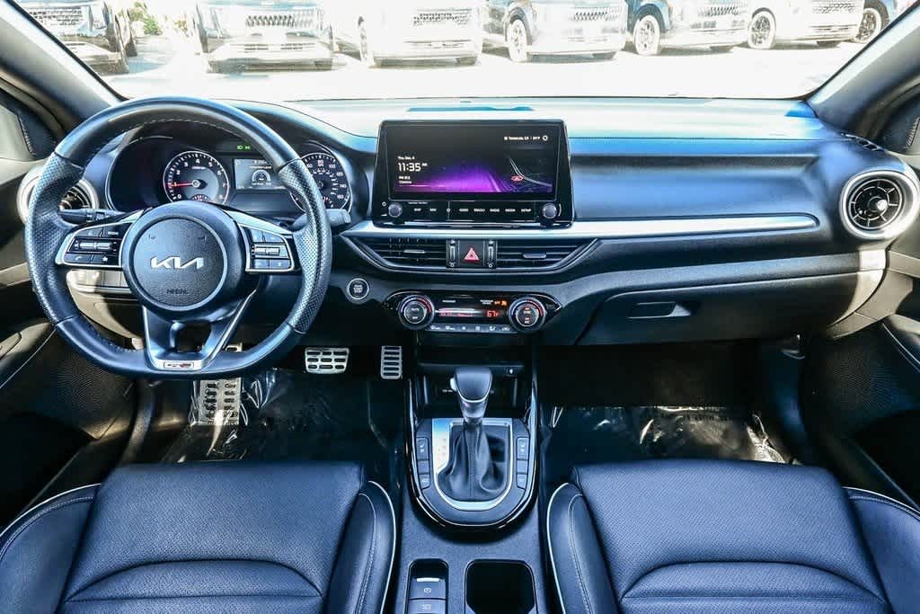 Thumbnail: 2023 Kia Forte - 23