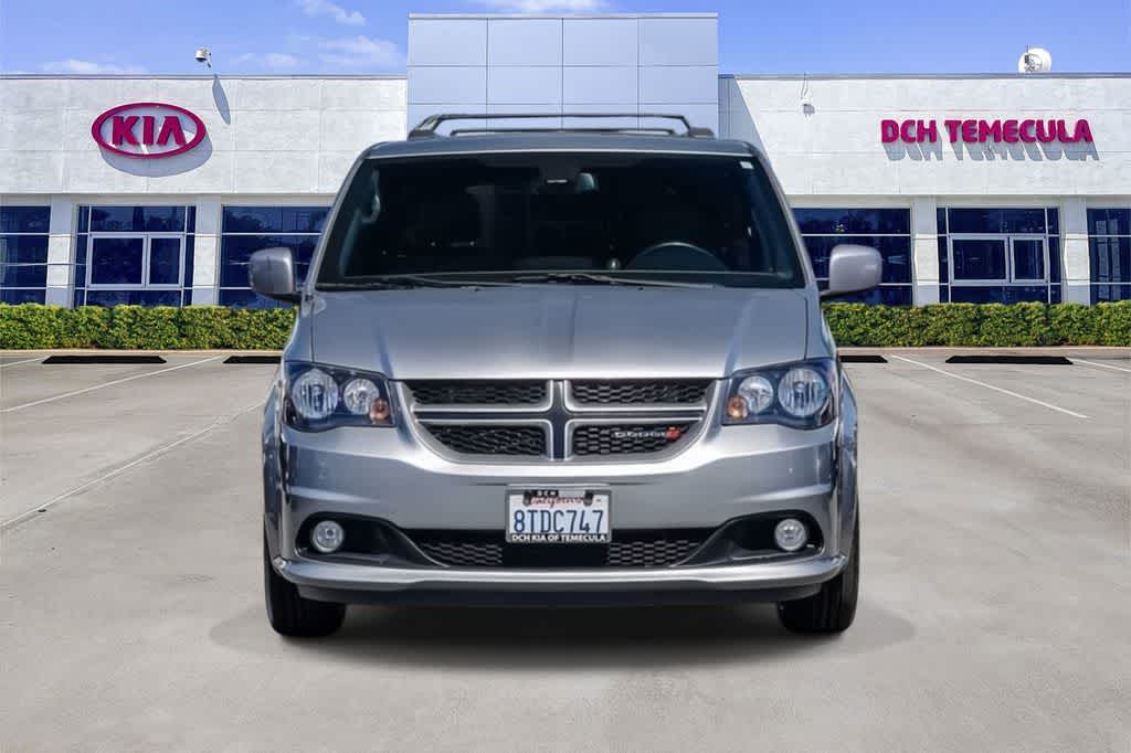 Thumbnail: 2018 Dodge Grand Caravan - 2