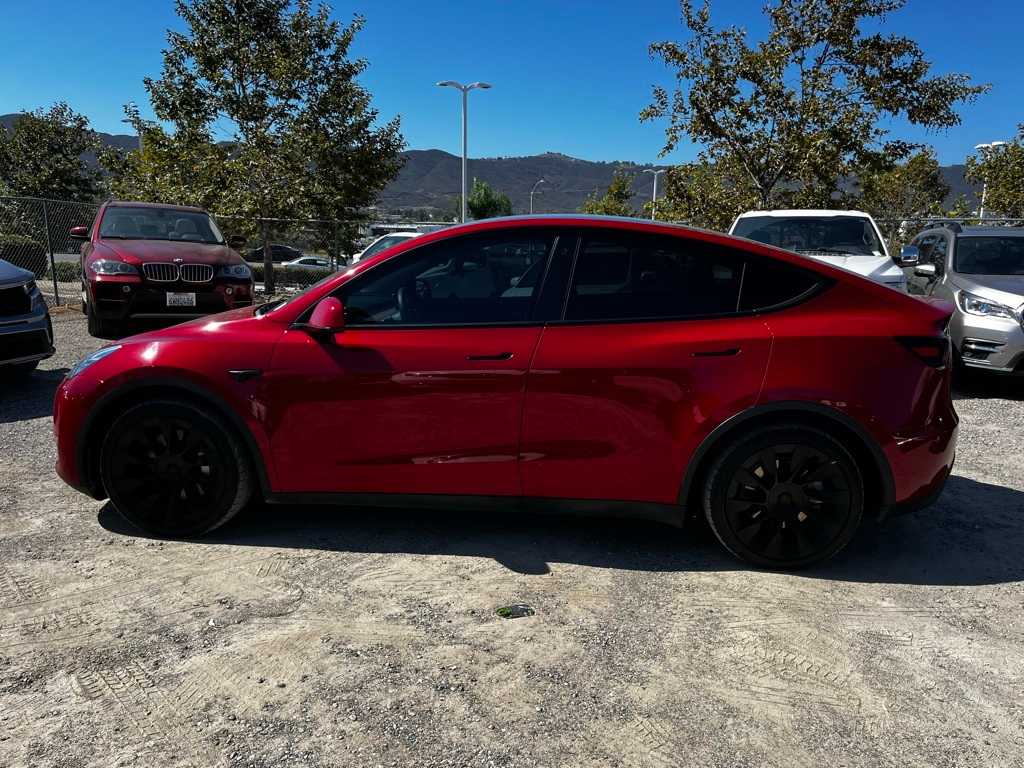 Thumbnail: 2022 Tesla Model Y - 8