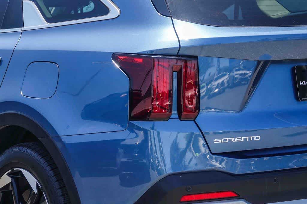 Thumbnail: 2025 Kia Sorento - 7