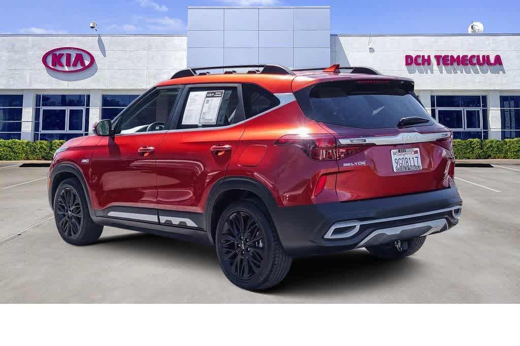 Thumbnail: 2022 Kia Seltos - 4
