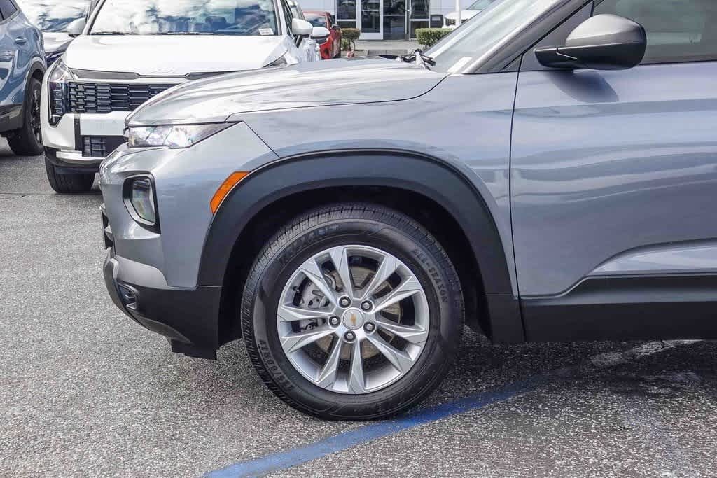 Thumbnail: 2021 Chevrolet TrailBlazer - 9