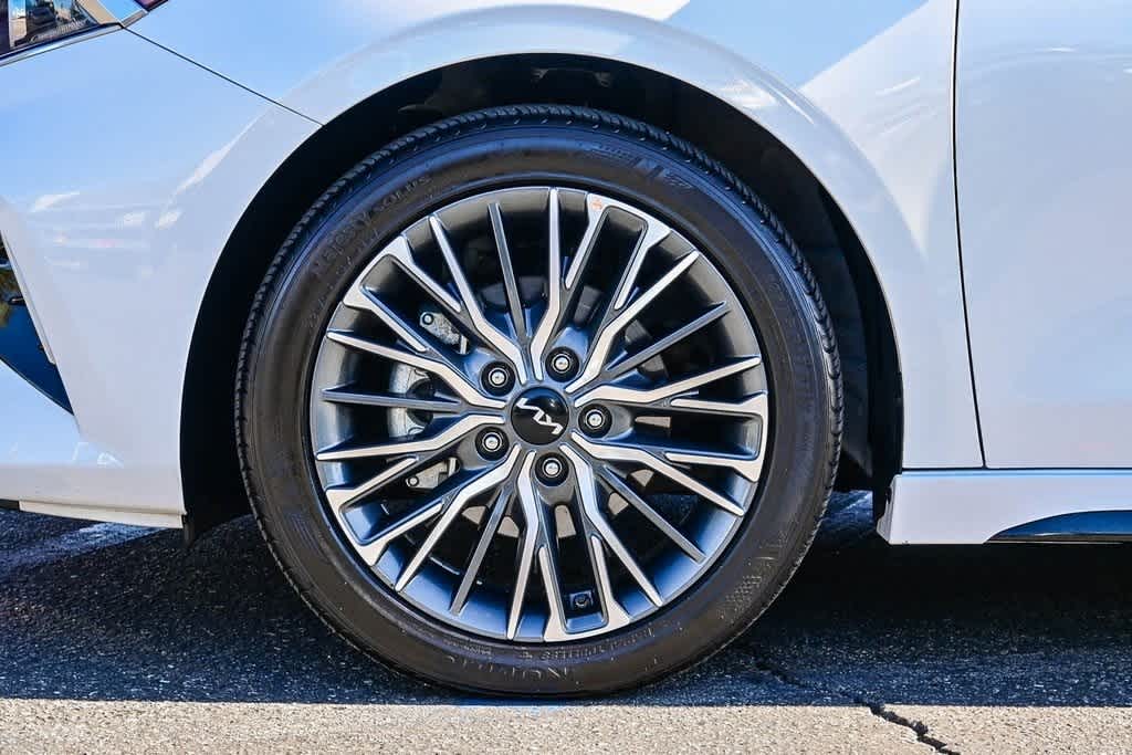 Thumbnail: 2023 Kia Forte - 11