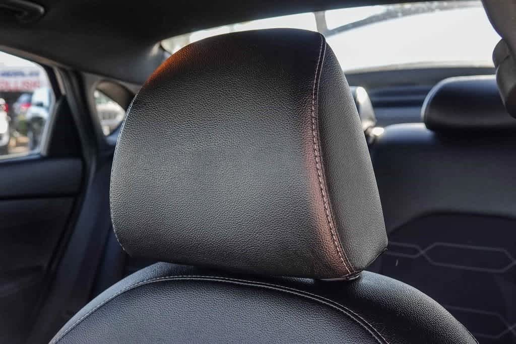 Thumbnail: 2021 Kia Forte - 25