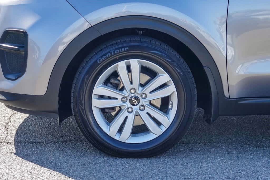 Thumbnail: 2017 Kia Sportage - 10