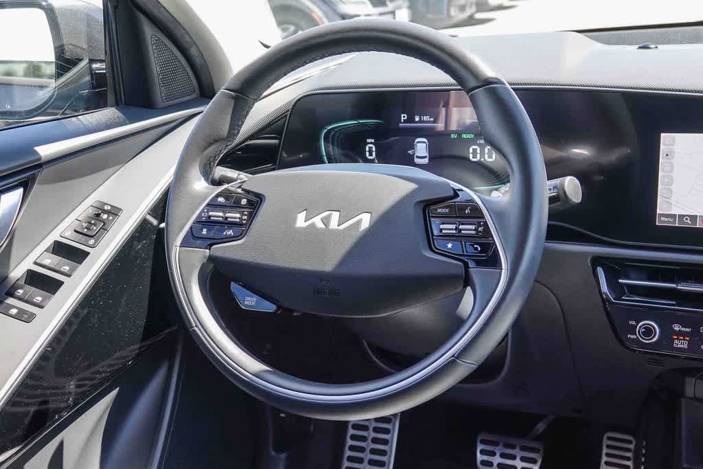 Thumbnail: 2023 Kia Niro - 14