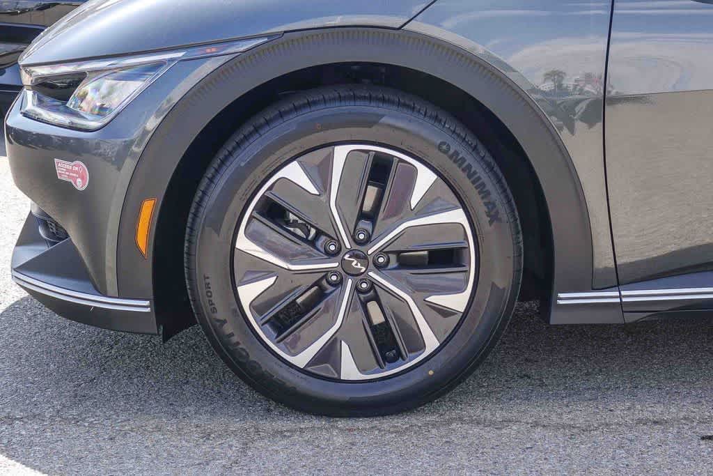 Thumbnail: 2024 Kia EV6 - 10
