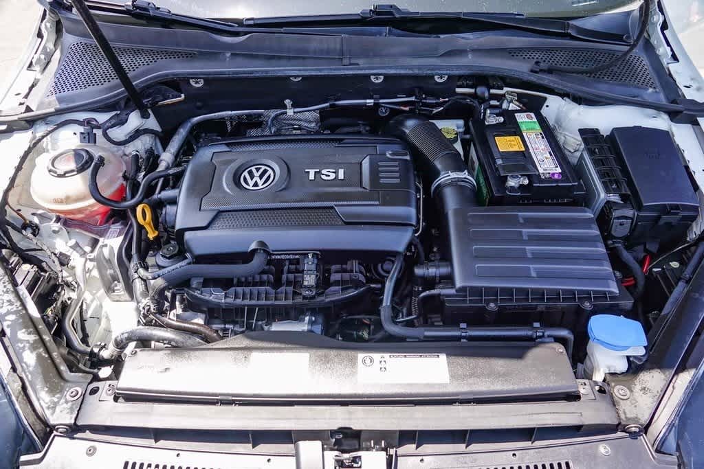 Thumbnail: 2019 Volkswagen Golf - 29