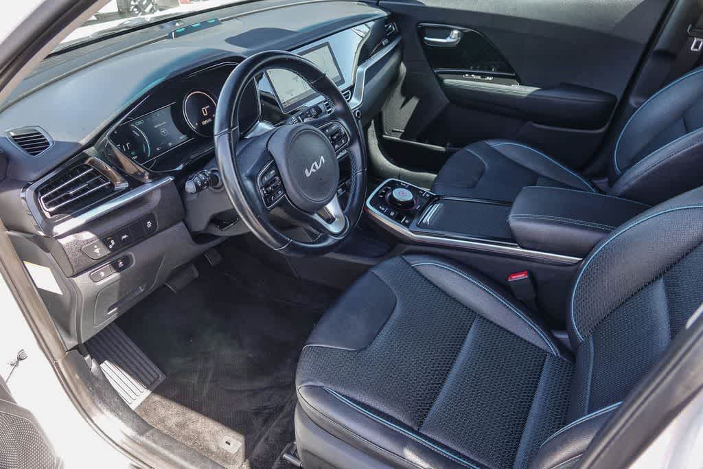 Thumbnail: 2022 Kia Niro - 16