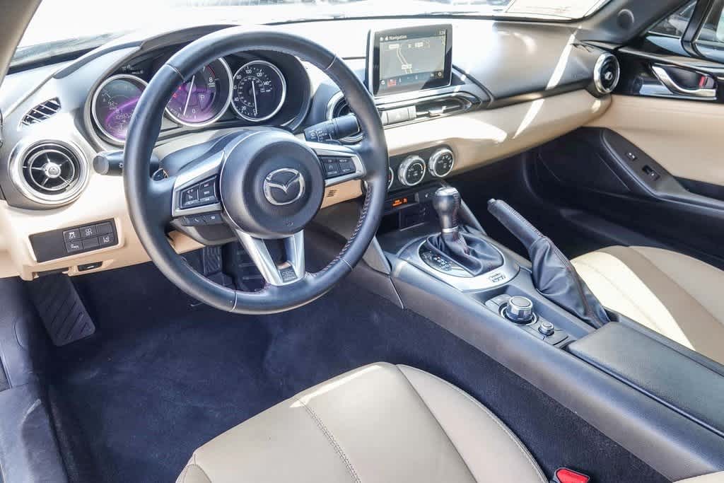 Thumbnail: 2016 Mazda MX-5 Miata - 11