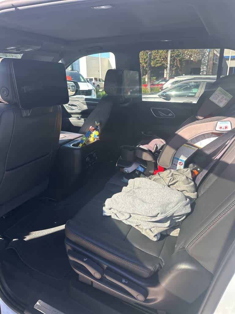 Thumbnail: 2021 Chevrolet Suburban - 3