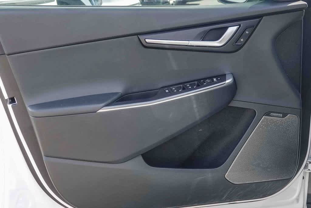 Thumbnail: 2023 Kia EV6 - 19