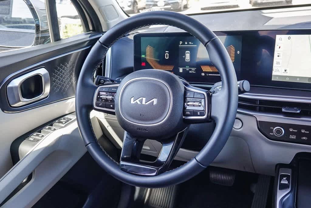 Thumbnail: 2025 Kia Sorento - 14