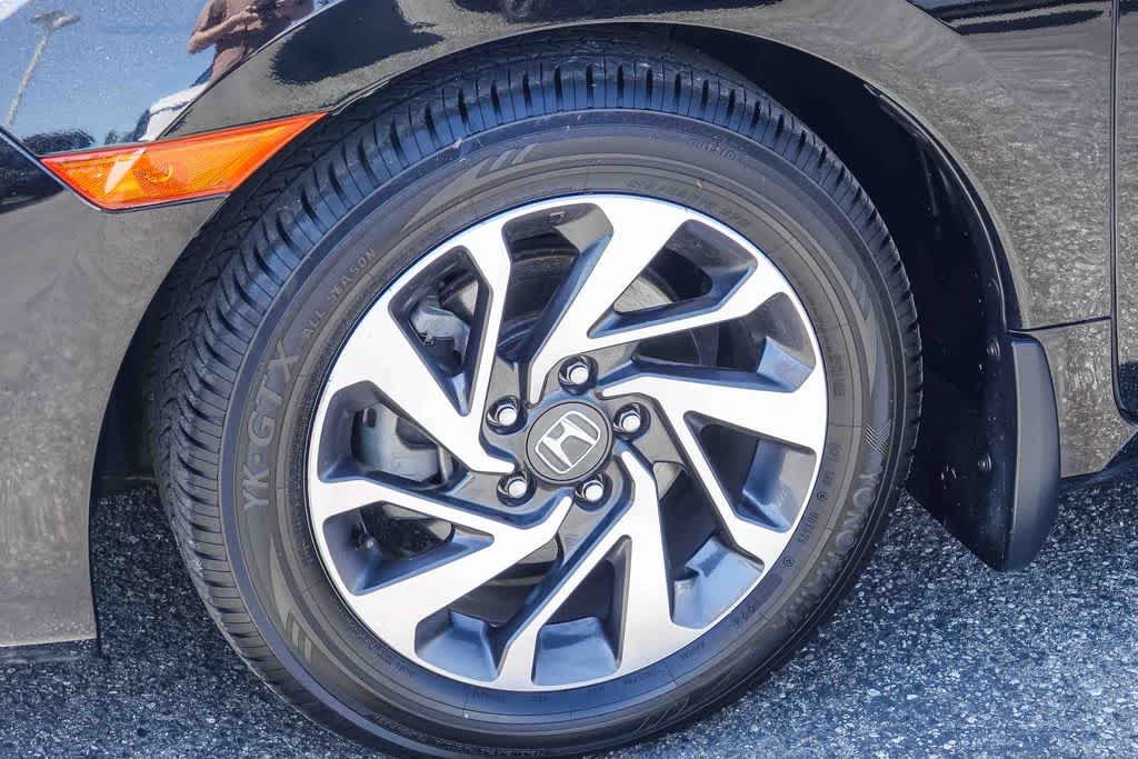 Thumbnail: 2018 Honda Civic - 9