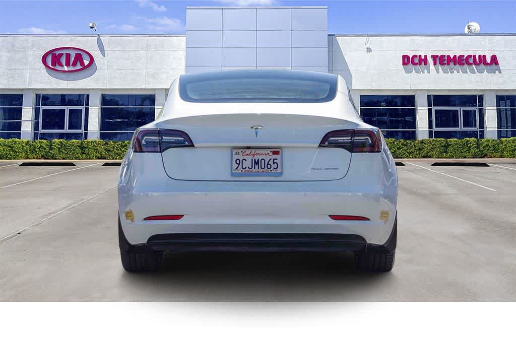 Thumbnail: 2022 Tesla Model 3 - 5