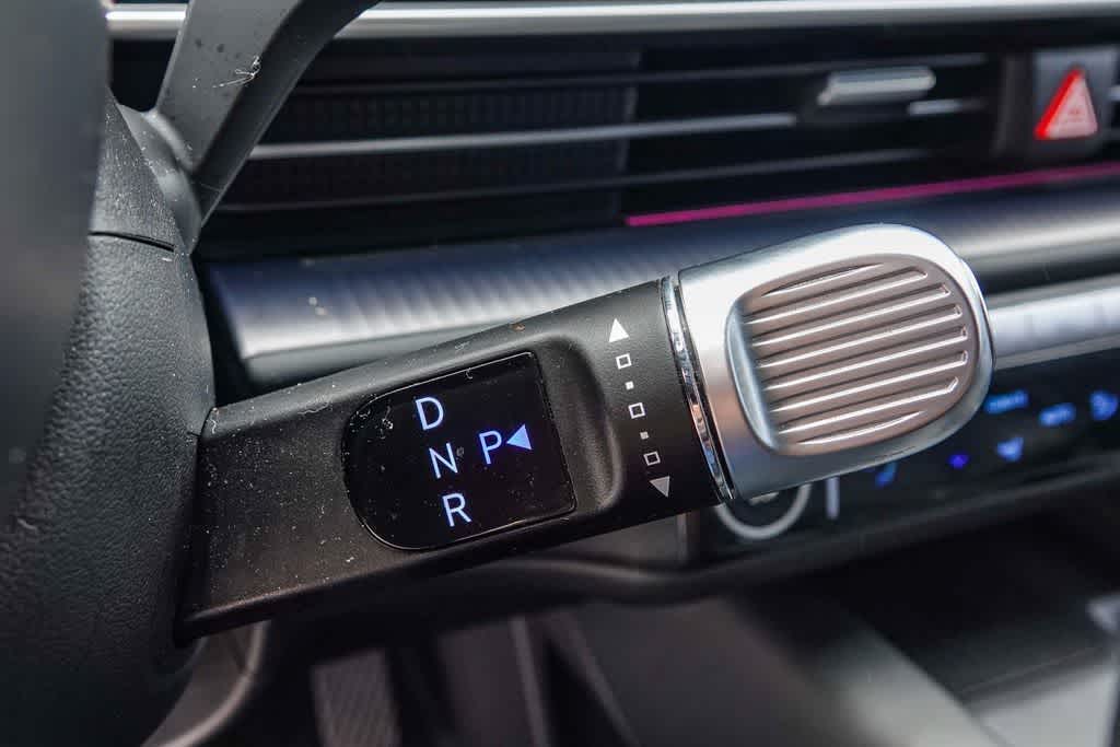 Thumbnail: 2023 Hyundai Ioniq 6 - 18