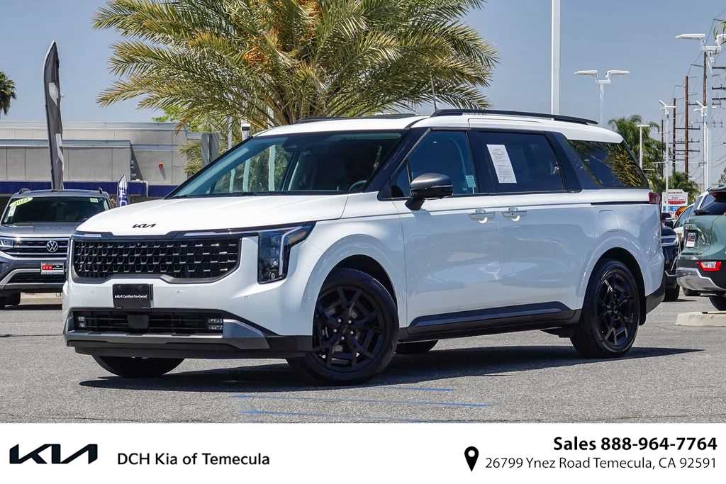 2025 Kia Sedona SX HEV's photo