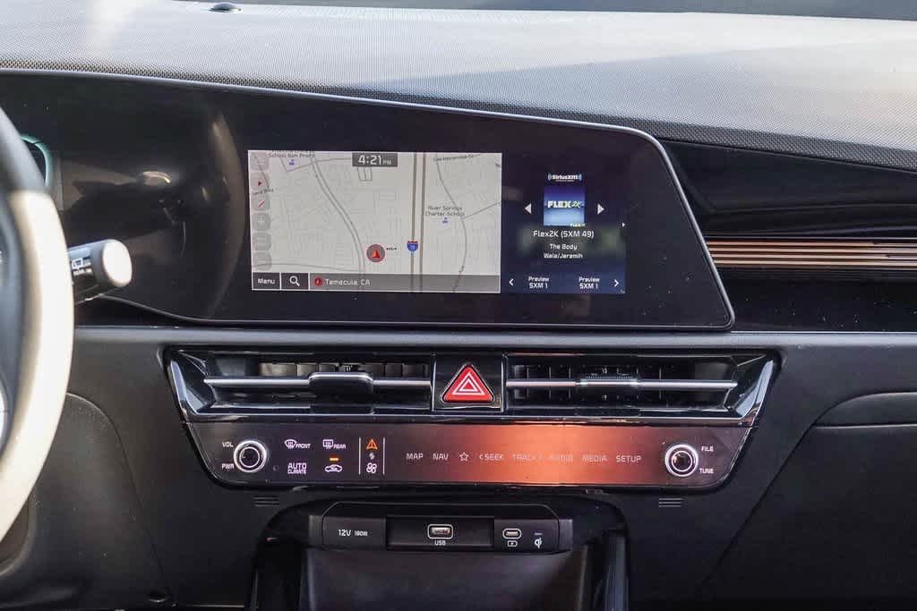 Thumbnail: 2023 Kia Niro - 12