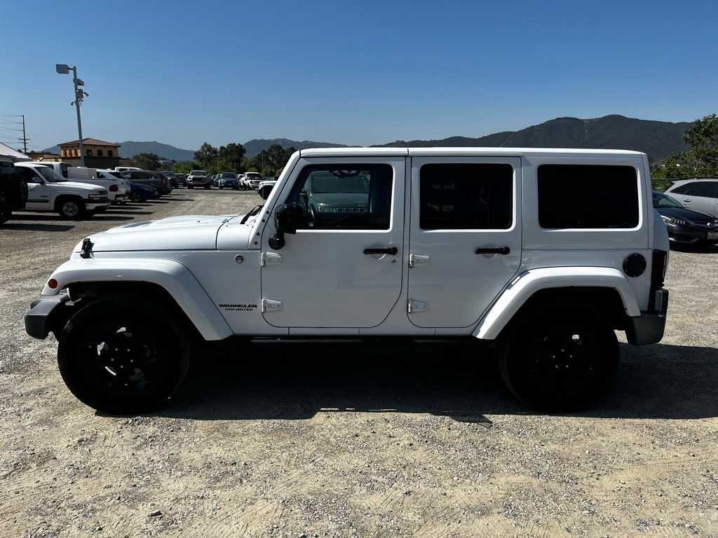 Thumbnail: 2015 Jeep Wrangler - 8