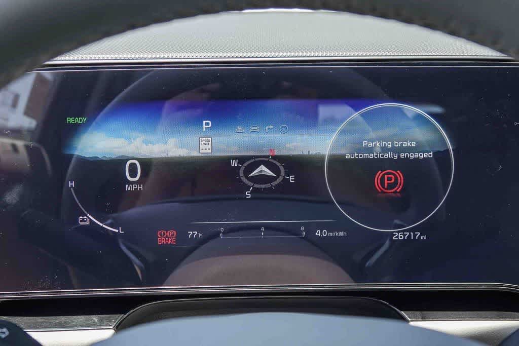 Thumbnail: 2023 Kia Niro - 24