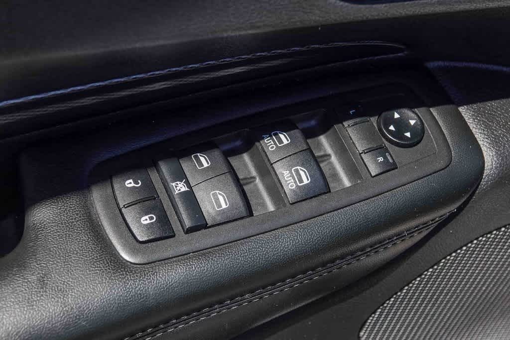 Thumbnail: 2021 Dodge Durango - 21