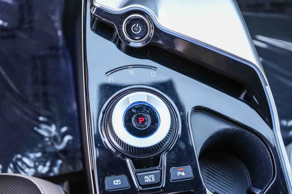 Thumbnail: 2023 Kia EV6 - 19