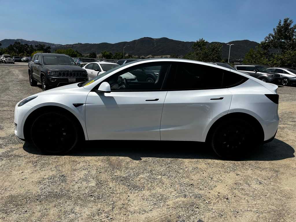 Thumbnail: 2023 Tesla Model Y - 8