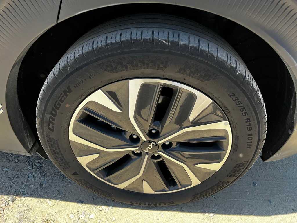2024 Kia EV6 Light 9