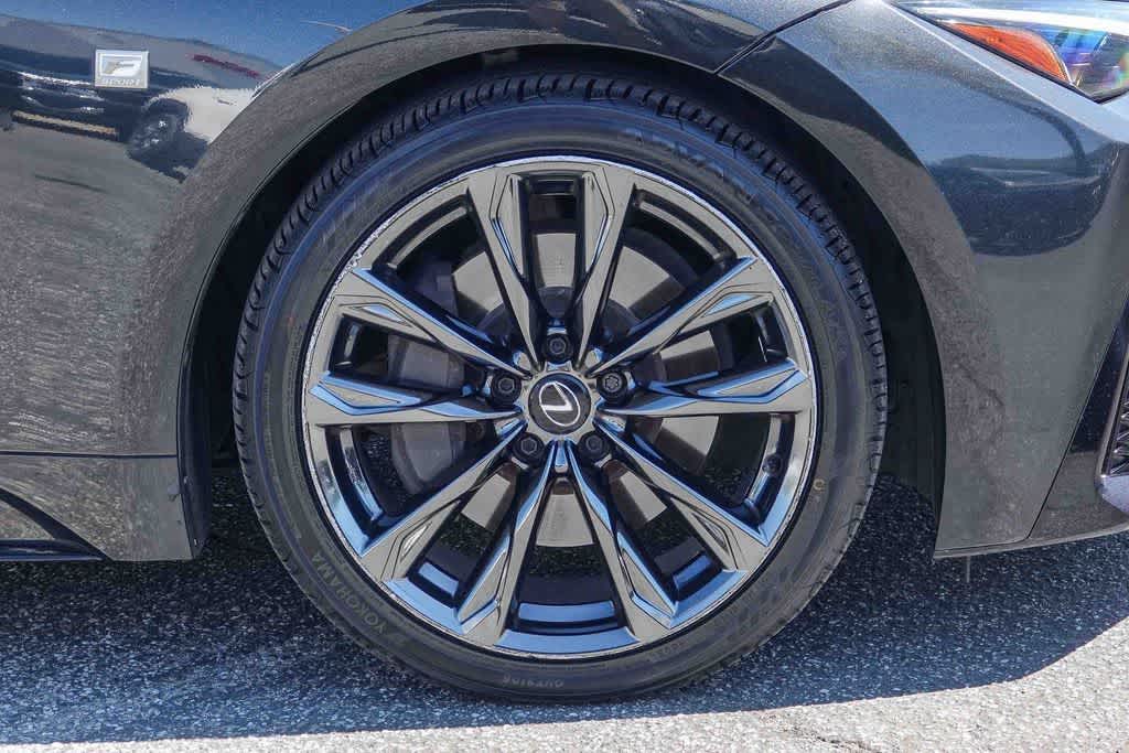 Thumbnail: 2023 Lexus IS - 10