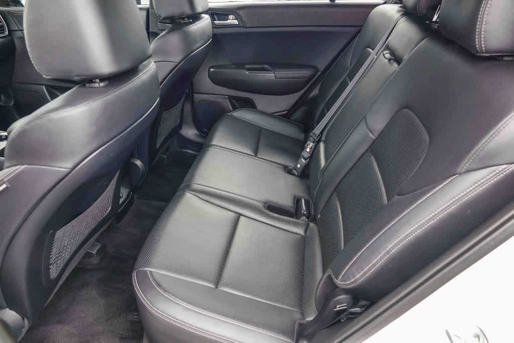 Thumbnail: 2020 Kia Sportage - 17