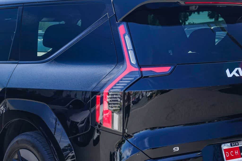 Thumbnail: 2024 Kia EV9 - 7